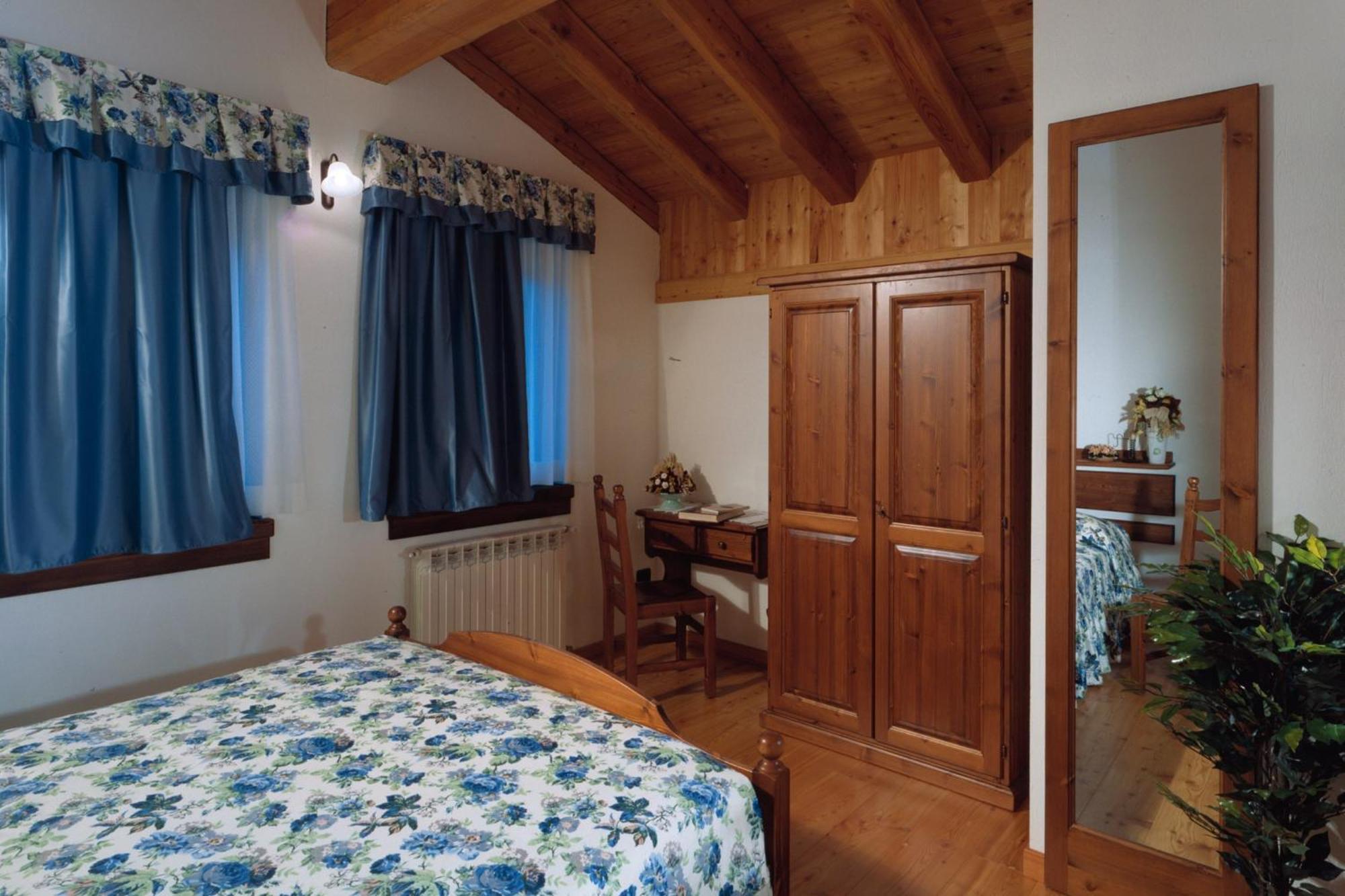 Masoun Dou Caro Hotell Pont-Saint-Martin Rum bild